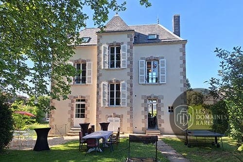 Vue extérieure du restaurant Restaurant Delauzun à Pézenas en Occitanie