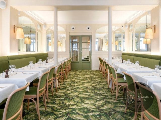 Restaurant de l'hôtel Restaurant l'Envue à Paris en Île-de-France