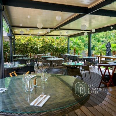 Restaurant du lieu Restaurant l'ile en Île-de-France