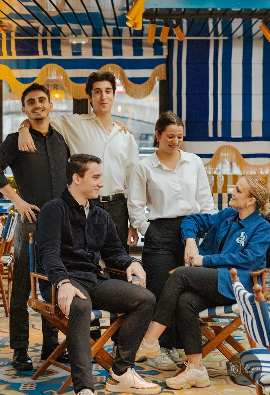 Espace intérieur de l'auberge Riviera Fuga en Île-de-France