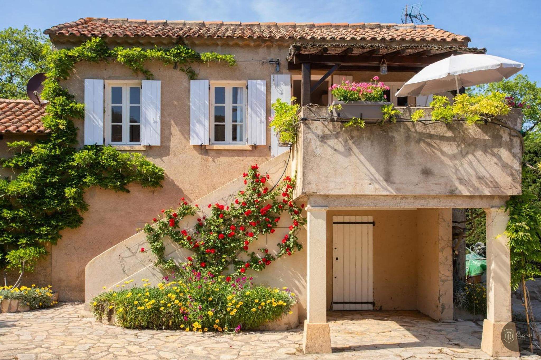 Vue extérieure du domaine Riviera Saint Pons à Gémenos en Provence-Alpes-Côte d'Azur