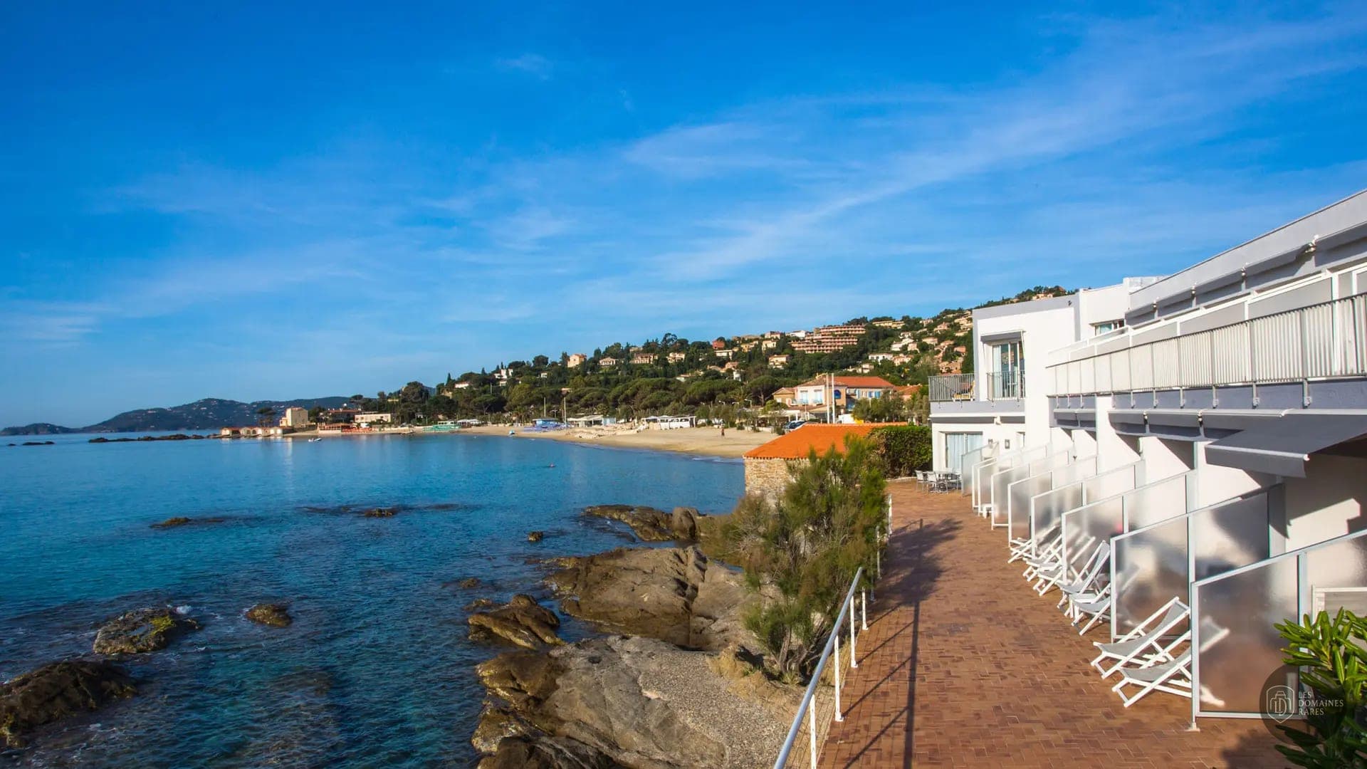Vue extérieure de l'hôtel Roc Hôtel à Arcachon en Nouvelle-Aquitaine