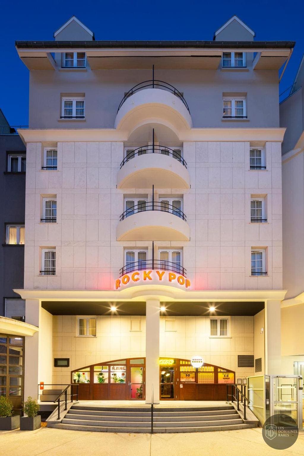 Vue extérieure de l'hôtel RockyPop Grenoble à Grenoble en Auvergne-Rhône-Alpes