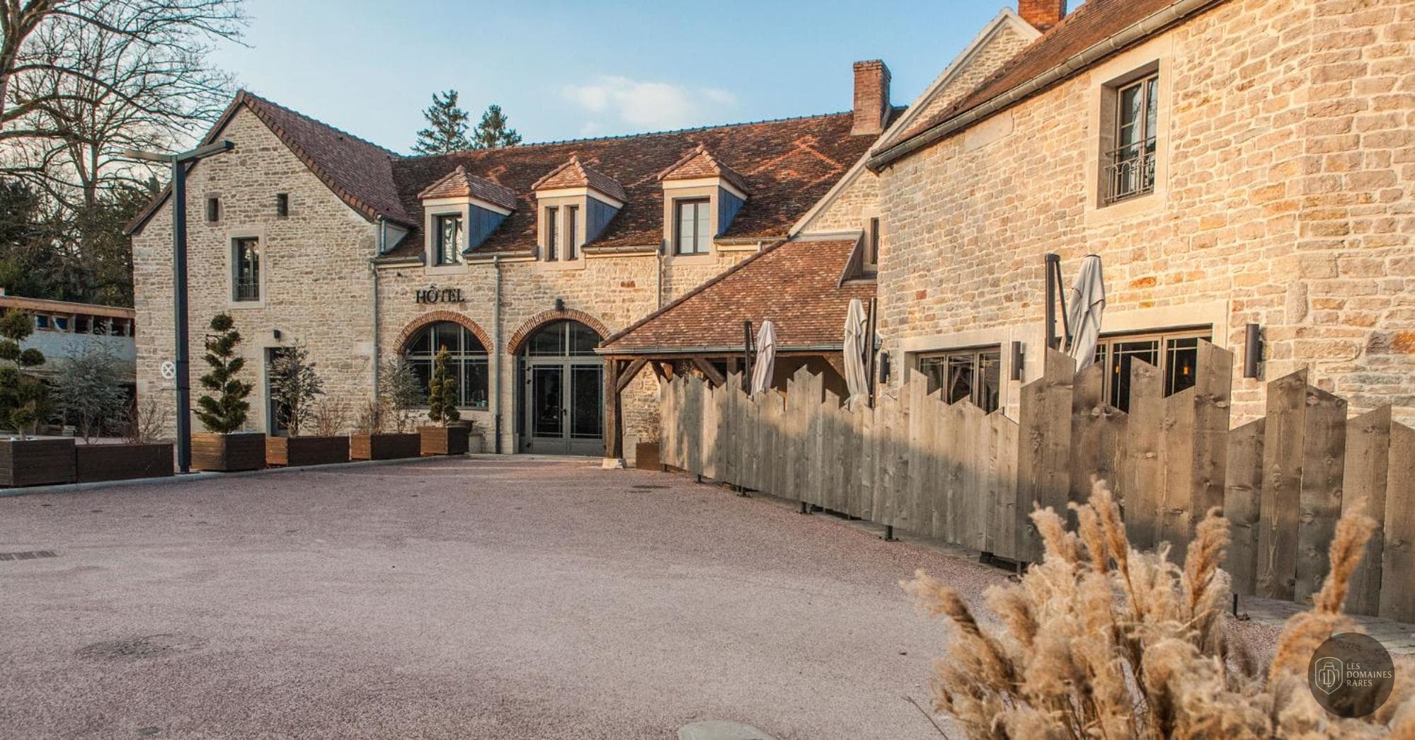 Vue de l'hôtel Rotisserie Chambertin en Bourgogne-Franche-Comté