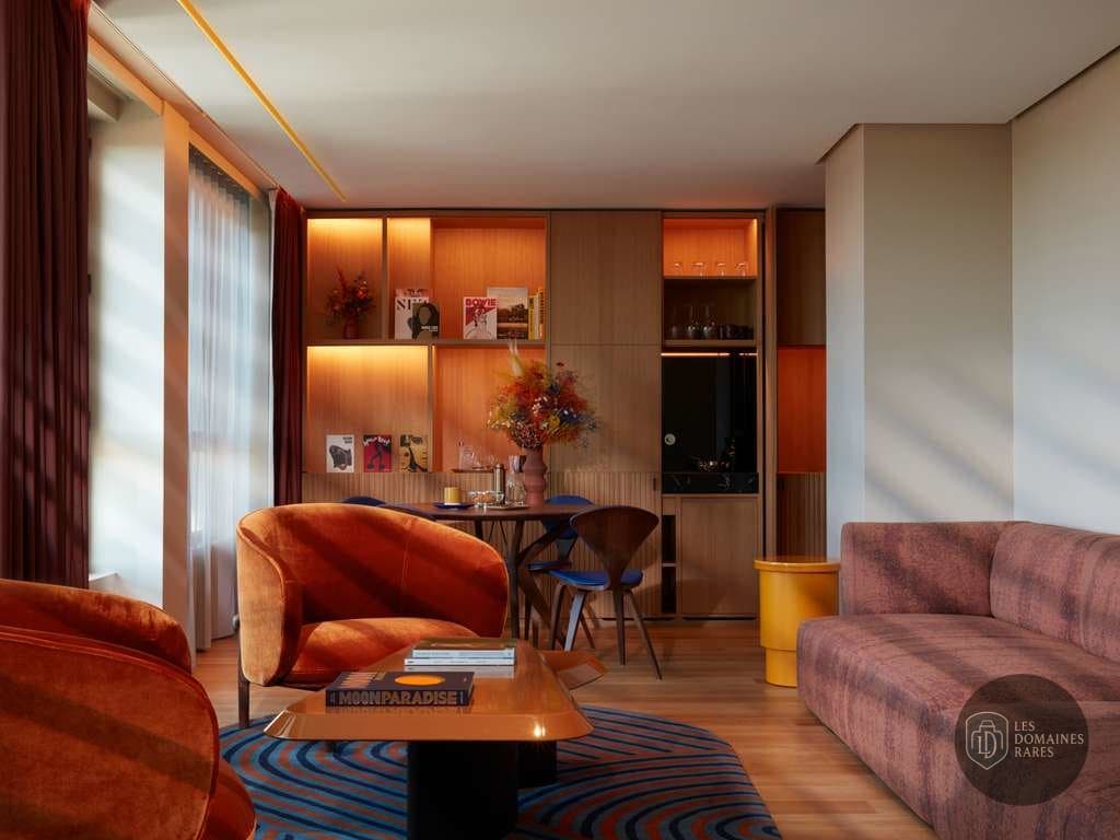 Espace intérieur de l'hôtel SO/ Paris Hotel à Paris en Île-de-France