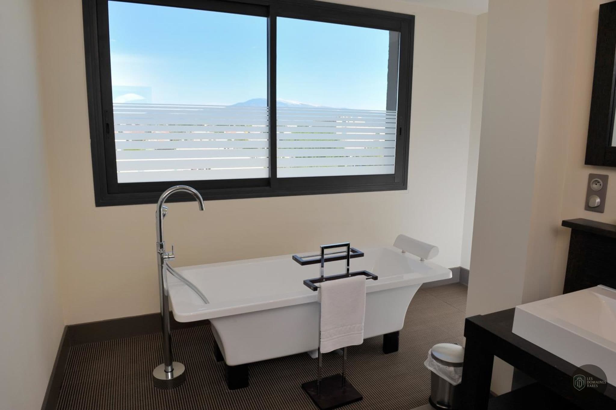 Vue extérieure de l'hôtel Safari Hôtel à Carpentras en Provence-Alpes-Côte d'Azur