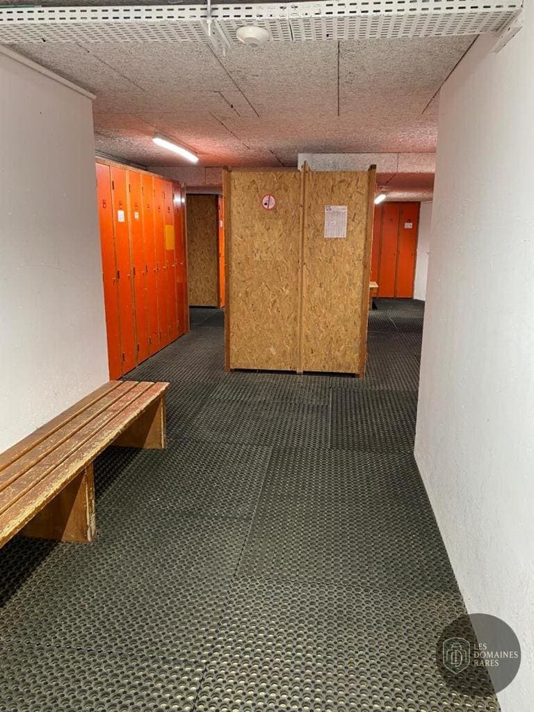 Salle 28 — Extérieur