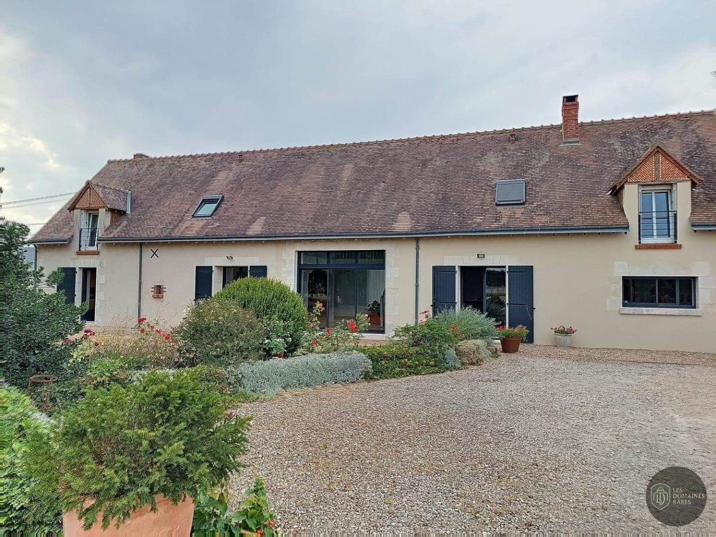 Vue extérieure du lieu Salle Ginkgo à Les en Pays de la Loire