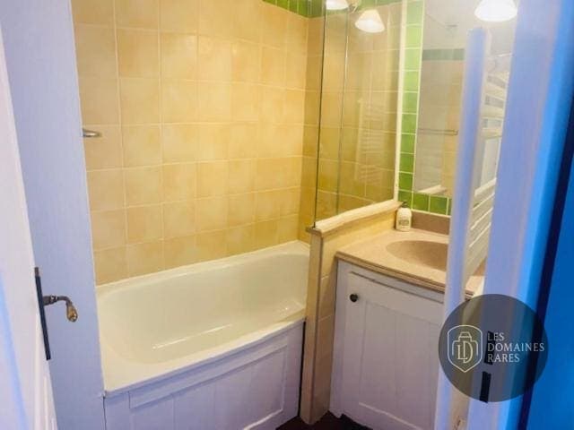 Salle de bain du lieu Salle d'Anatolia à Orcet en Auvergne-Rhône-Alpes