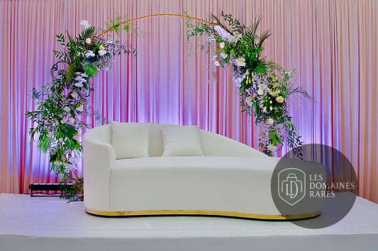 Coin détente avec canapé blanc