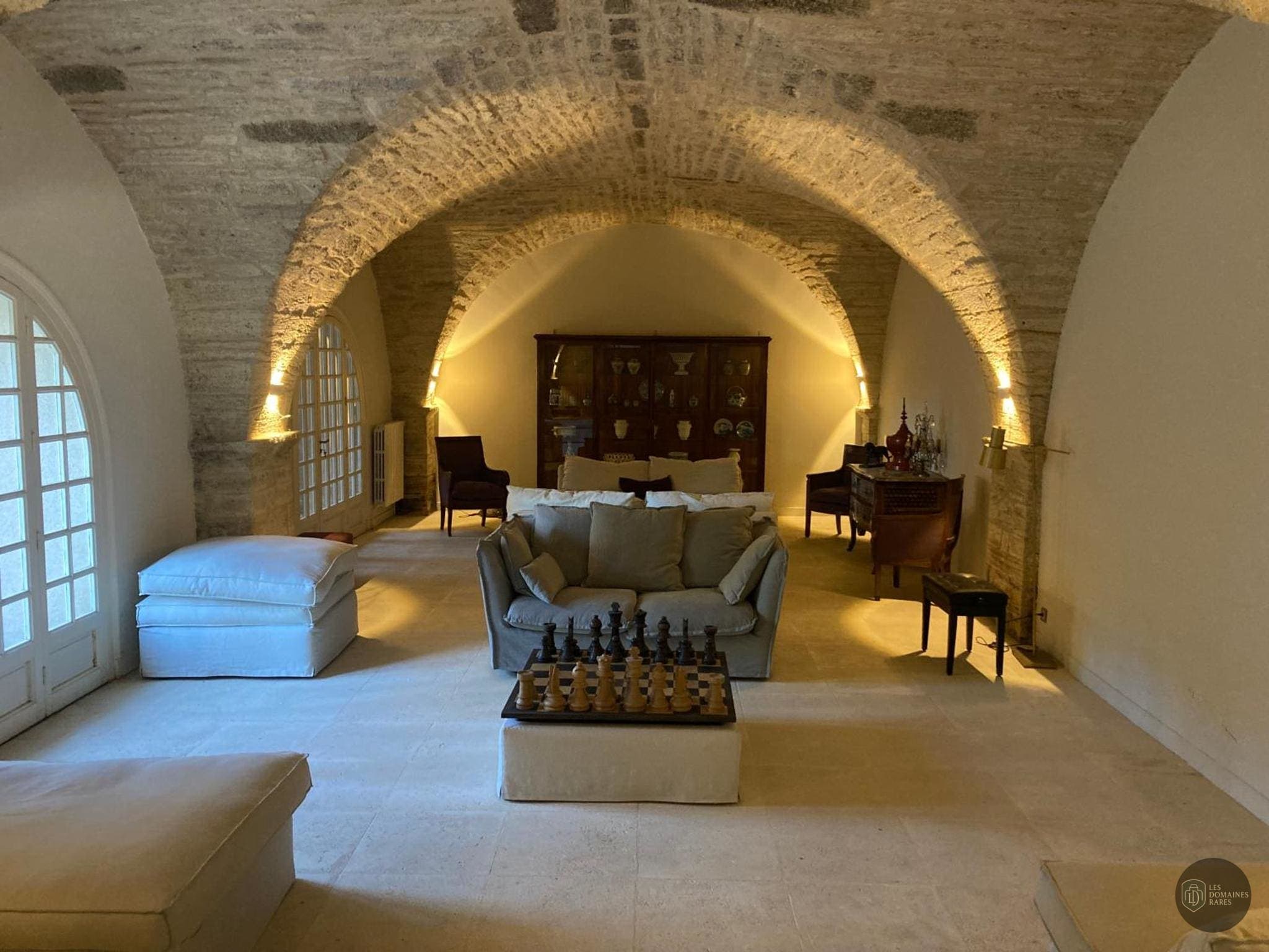 Espace intérieur du domaine Seigneurie de Peyrat à Pézenas en Occitanie