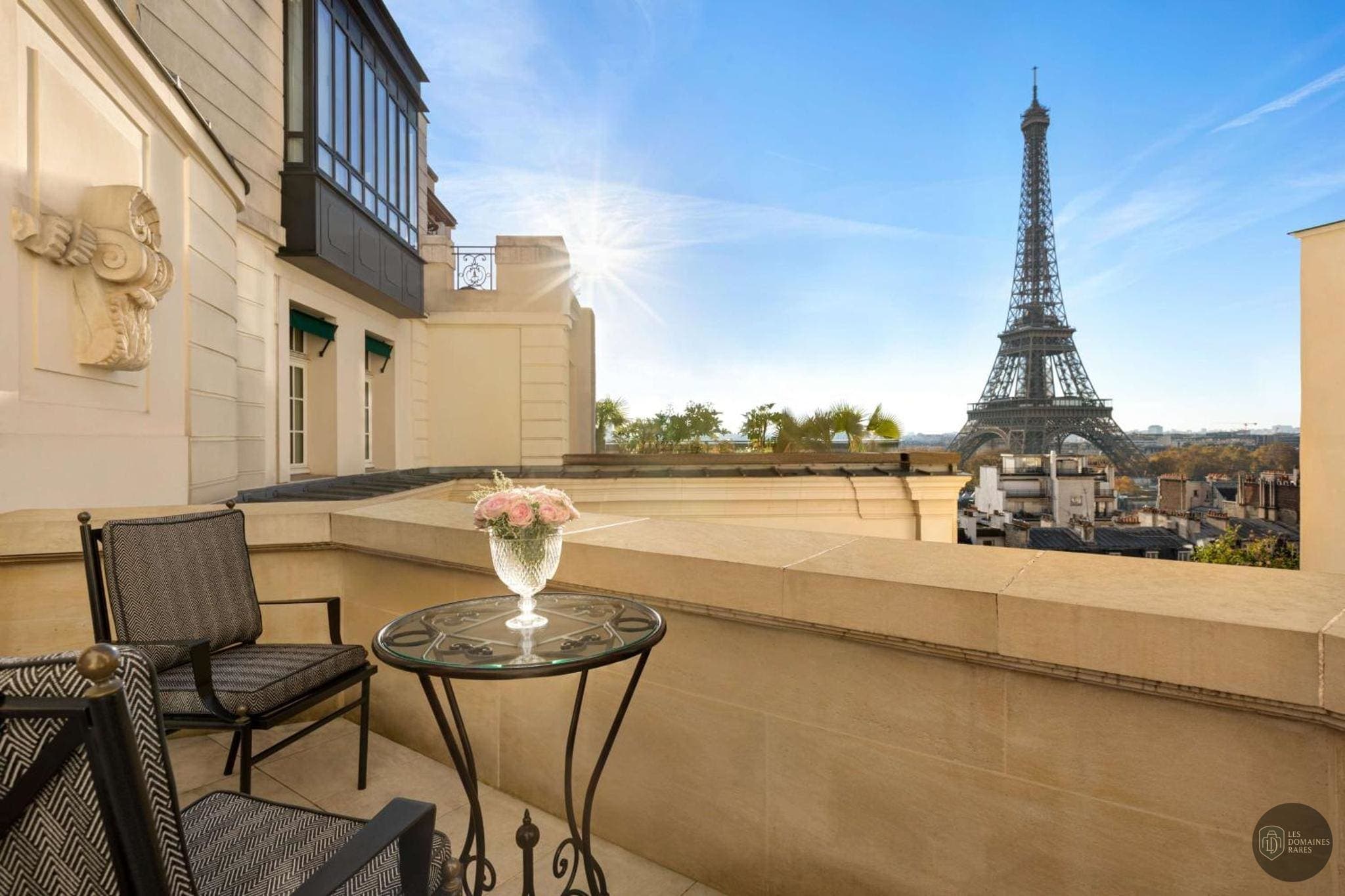 Vue extérieure de l'hôtel Shangri-La Hotel à Paris en Île-de-France