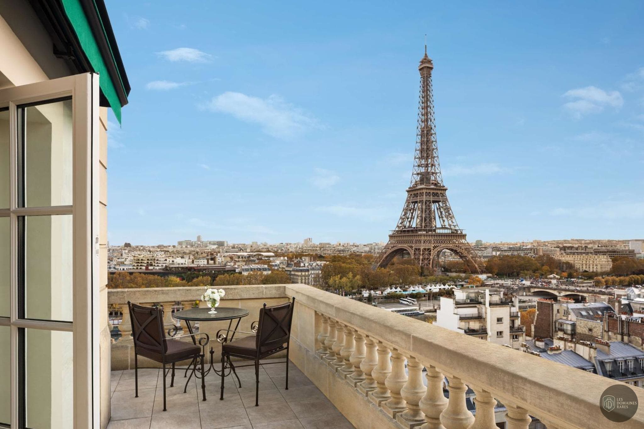 Vue extérieure de l'hôtel Shangri-La Hotel à Paris en Île-de-France