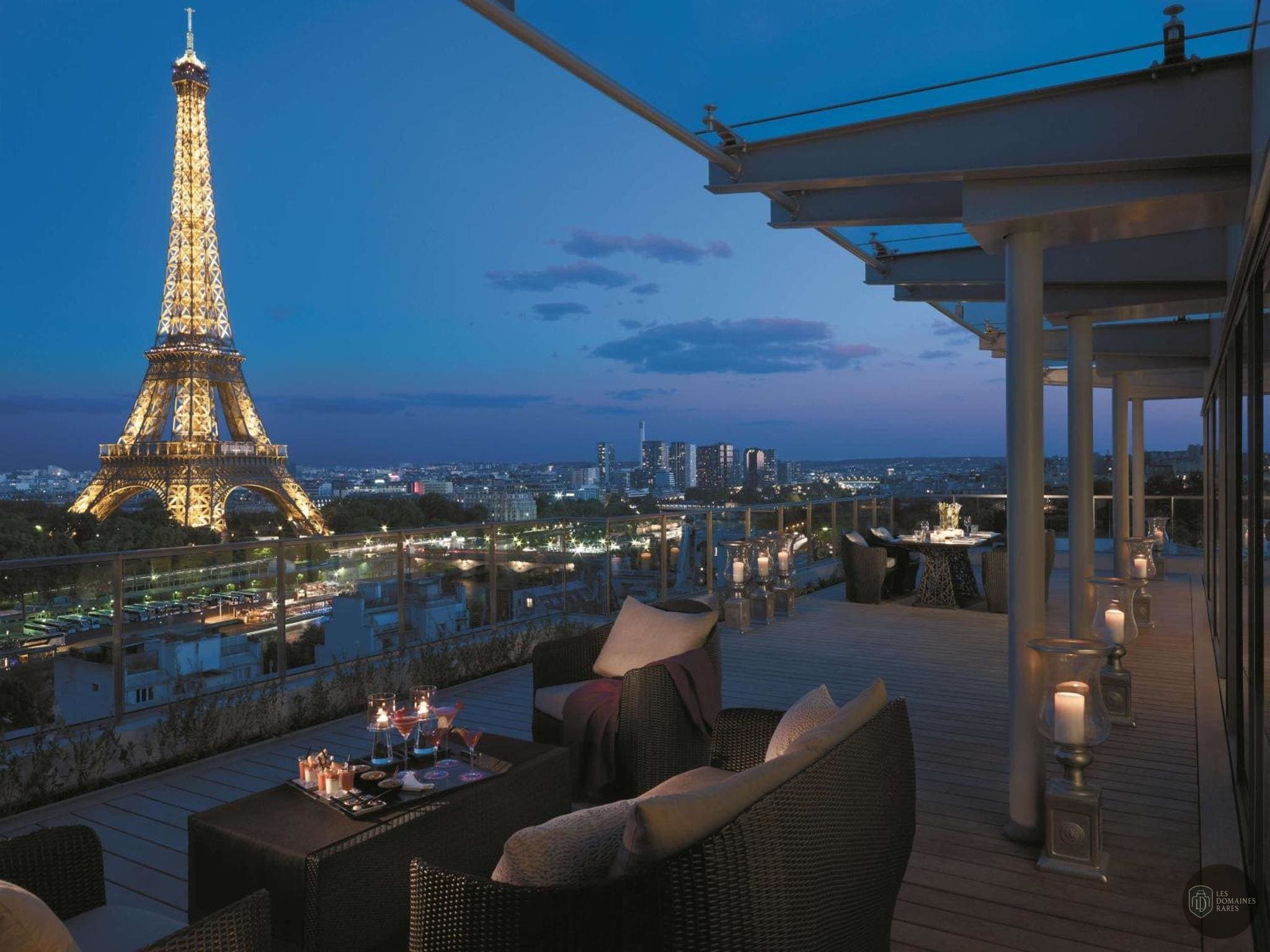 Vue extérieure de l'hôtel Shangri-La Hotel à Paris en Île-de-France