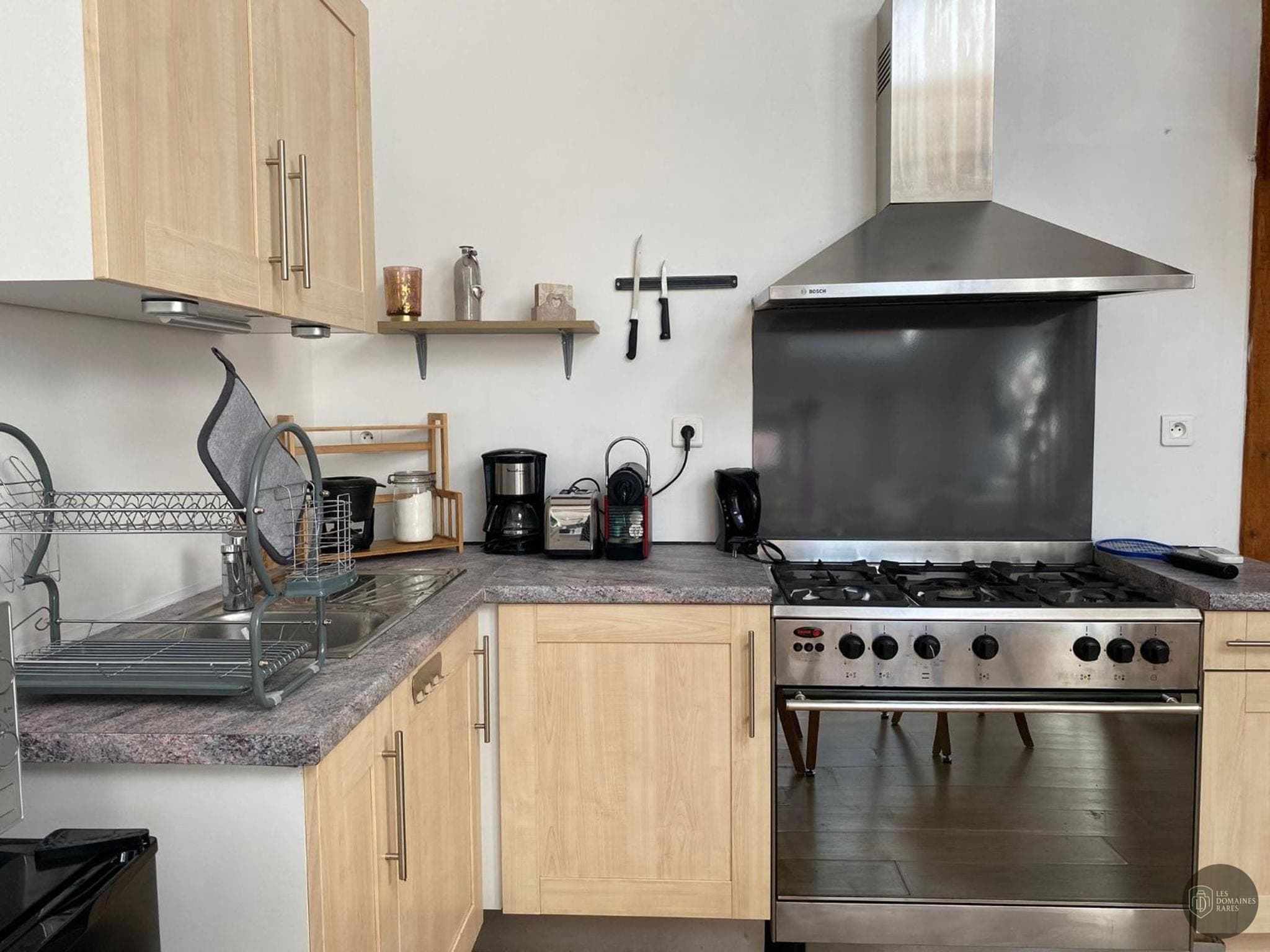 Show Room Deco — Extérieur