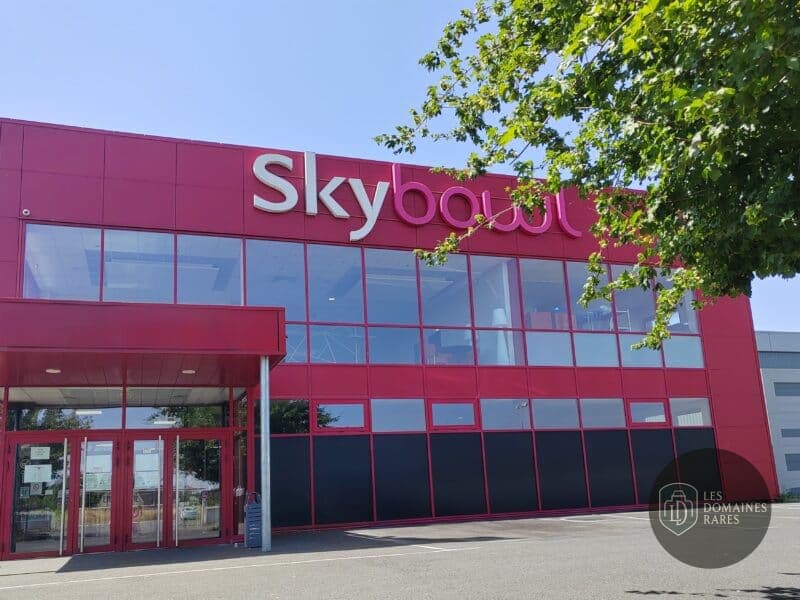 Vue extérieure du lieu Skybowl en Centre-Val de Loire
