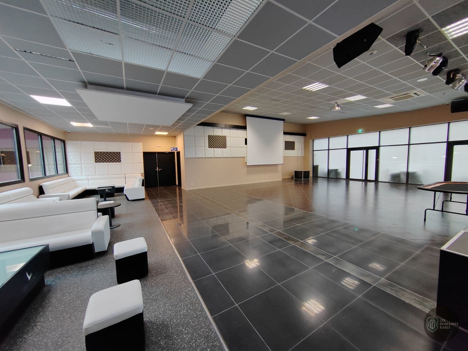 Salle de réunion 1 du lieu Skybowl en Centre-Val de Loire