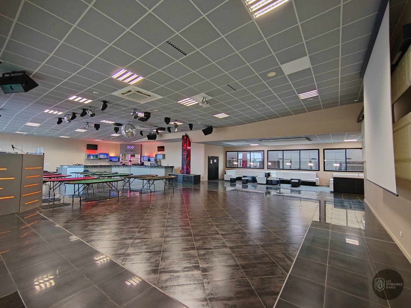 Salle de réunion 2 du lieu Skybowl en Centre-Val de Loire