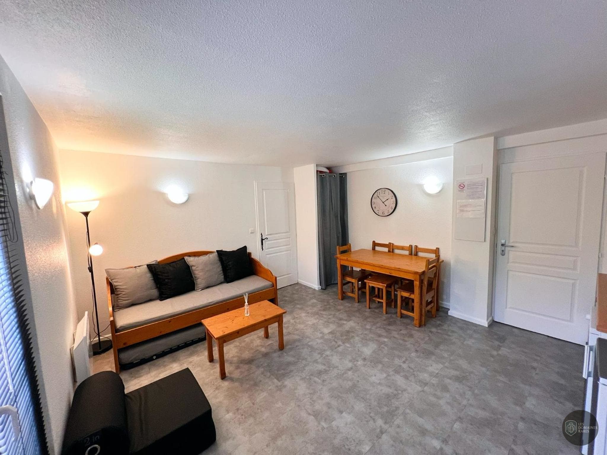 Sowell Vars — Intérieur