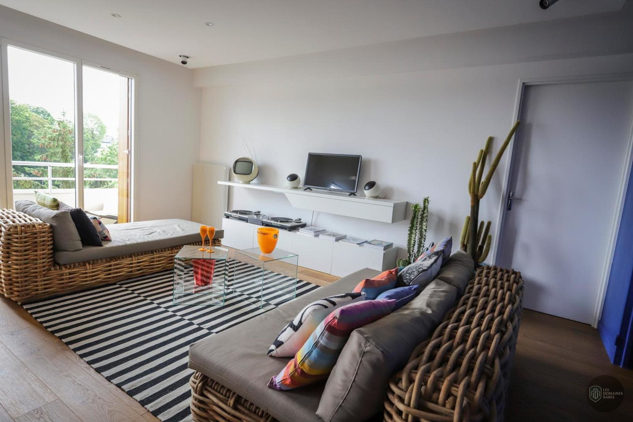 Espace intérieur du moulin Sparkling à Paris en Île-de-France