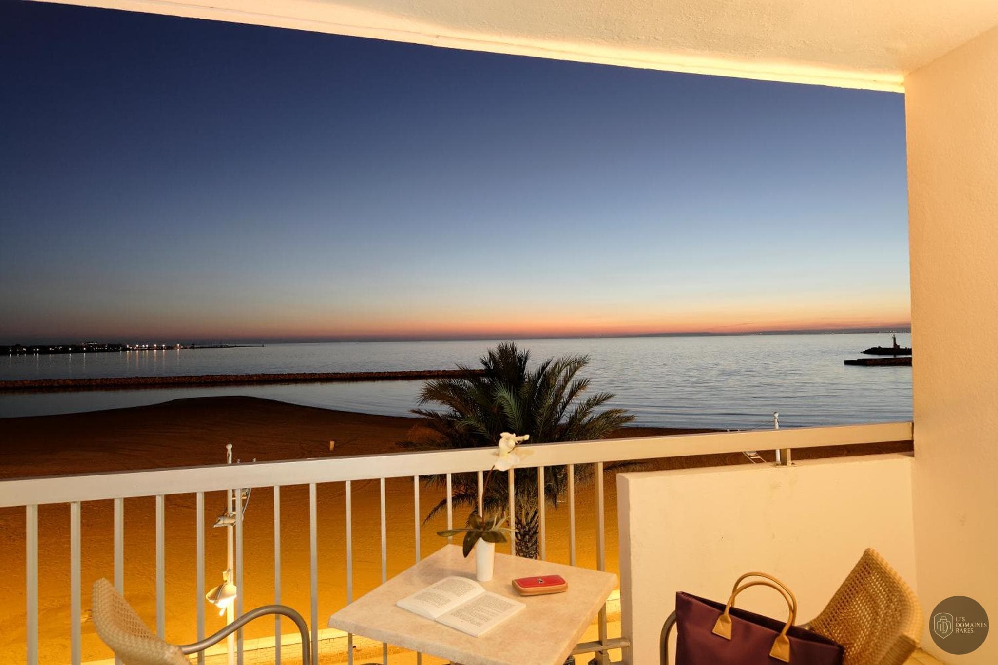 Vue extérieure de l'hôtel Splendid Camargue à Le en Occitanie