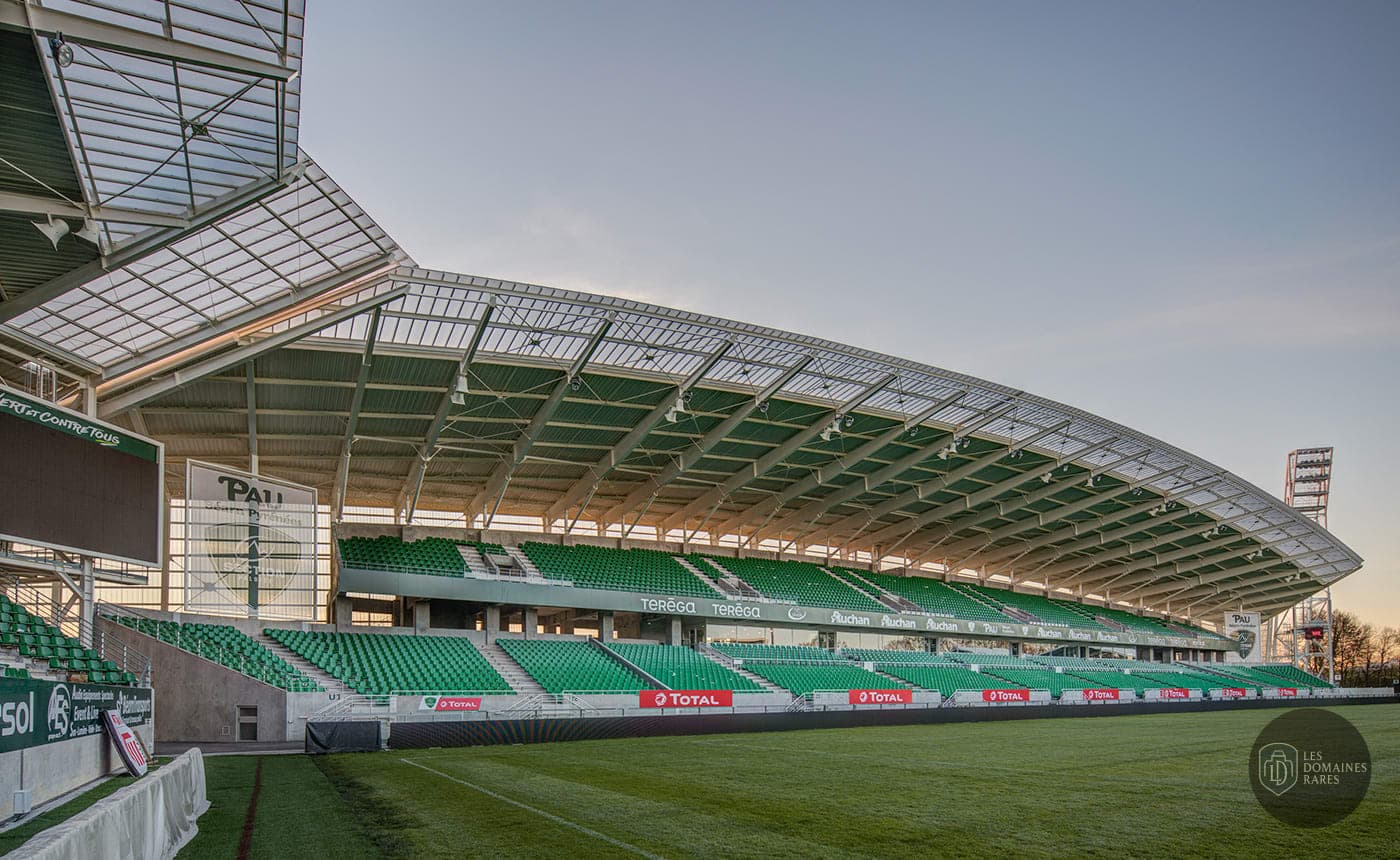 Vue extérieure du lieu Stade du Hameau à Pau en Nouvelle-Aquitaine