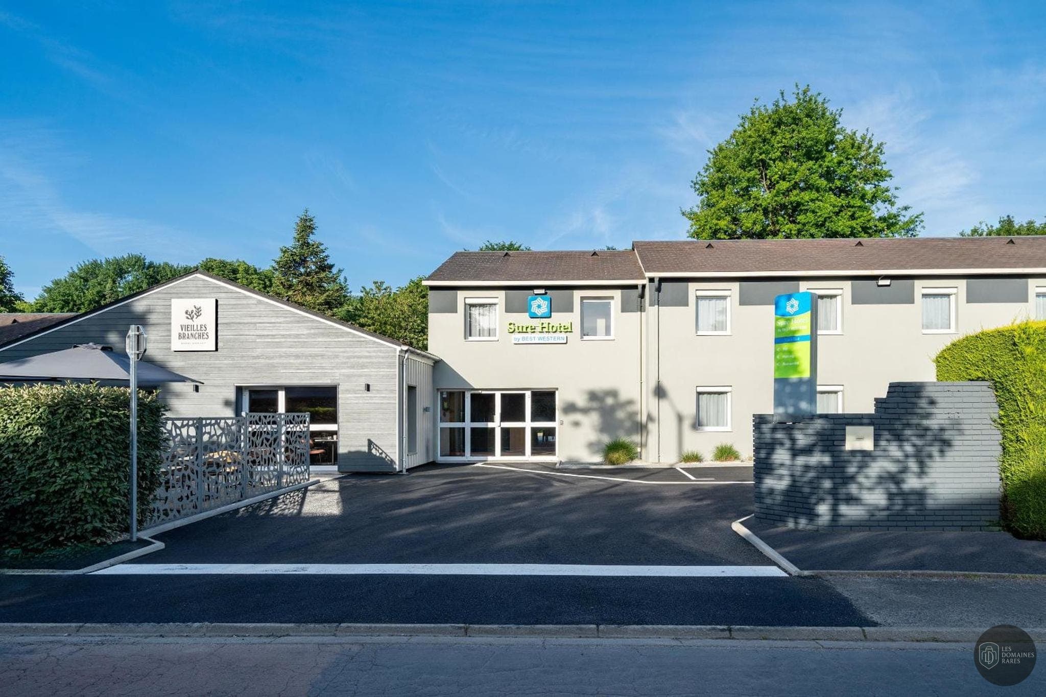 Vue extérieure de l'hôtel Sure Hotel Tours Sud en Centre-Val de Loire