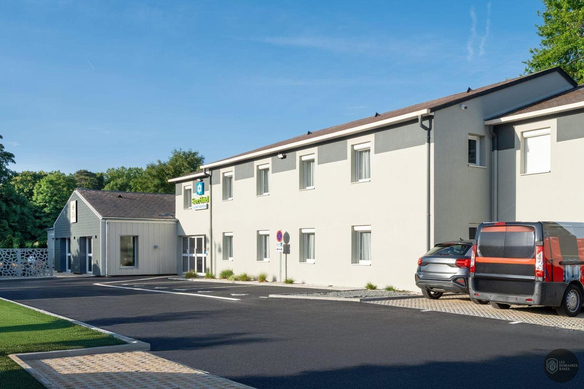 Vue extérieure de l'hôtel Sure Hotel Tours Sud en Centre-Val de Loire
