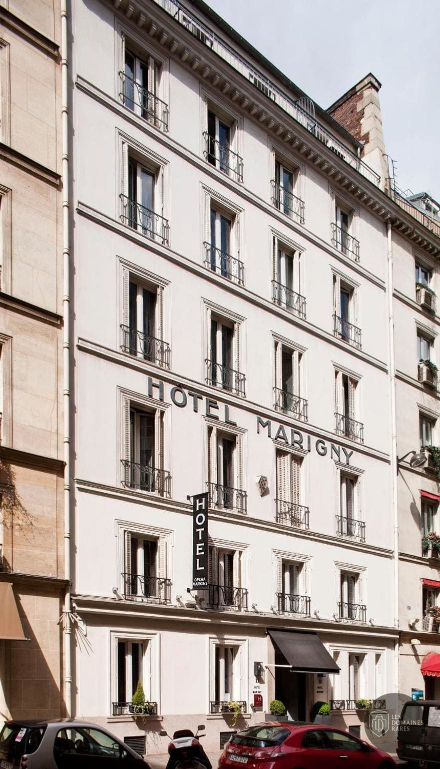 Vue du théâtre Théâtre Marigny à Paris en Île-de-France