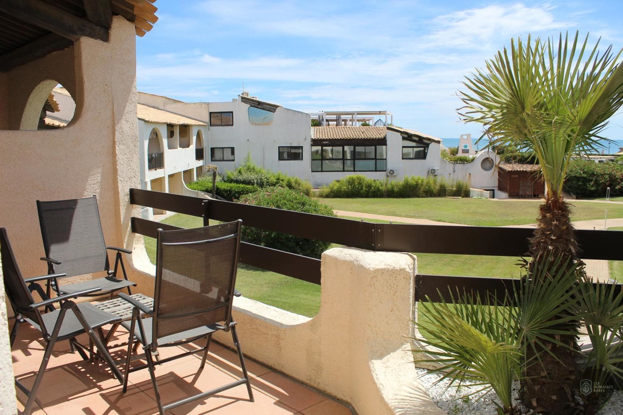 Vue extérieure de l'hôtel Thalacap Camargue en Provence-Alpes-Côte d'Azur
