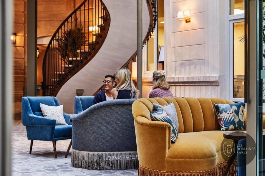 Espace intérieur de l'hôtel The Hoxton à Paris en Île-de-France