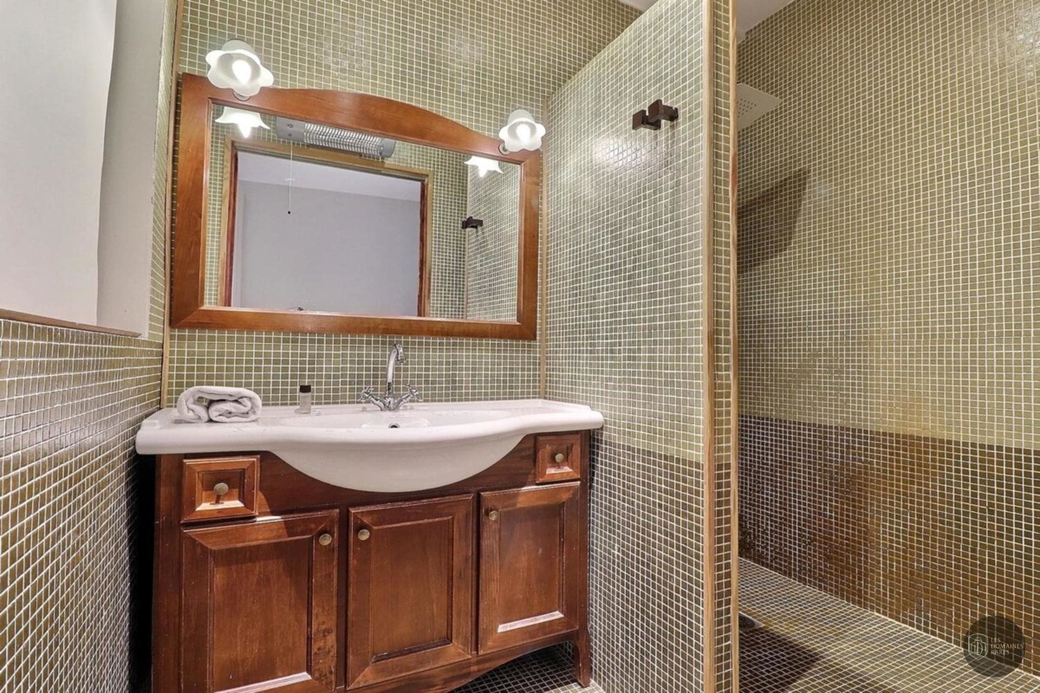Salle de bain de l'hôtel The Marius en Provence-Alpes-Côte d'Azur