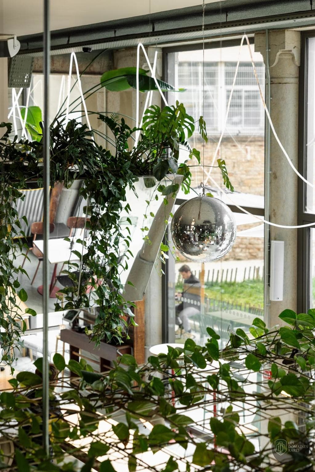 The People Hostel — Extérieur