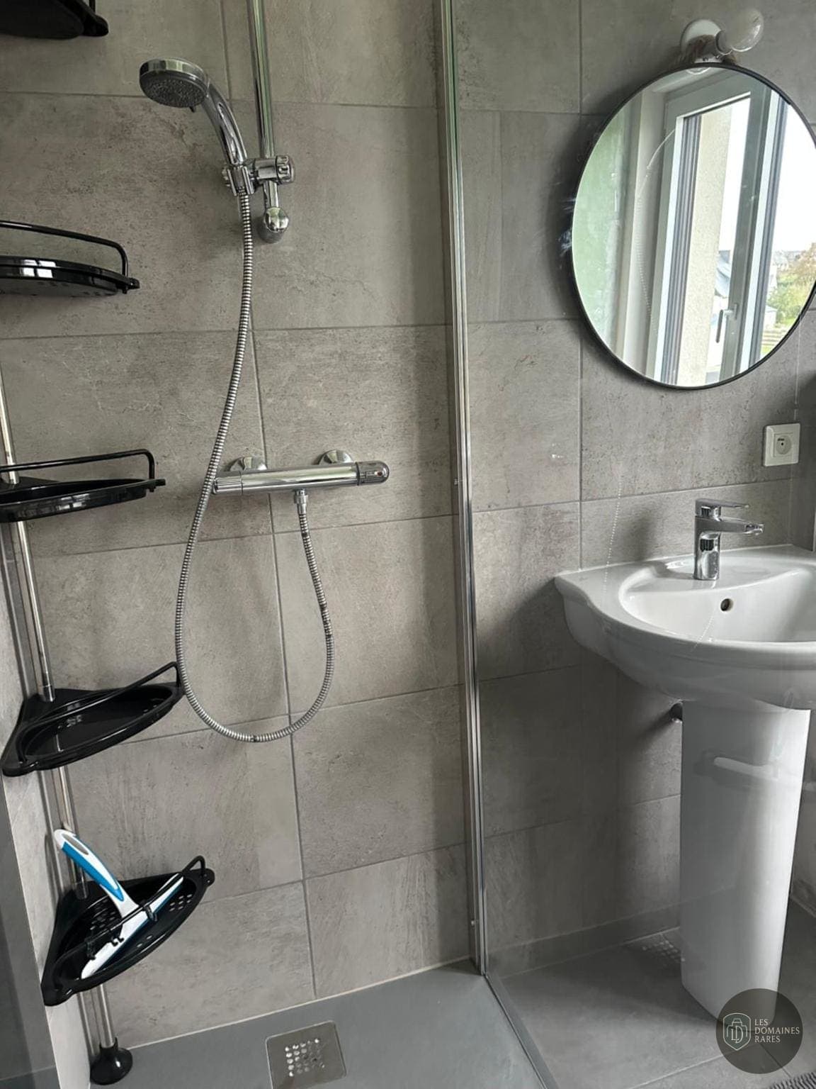 Salle de bain du mas Thomas Ranch à Contigne en Pays de la Loire
