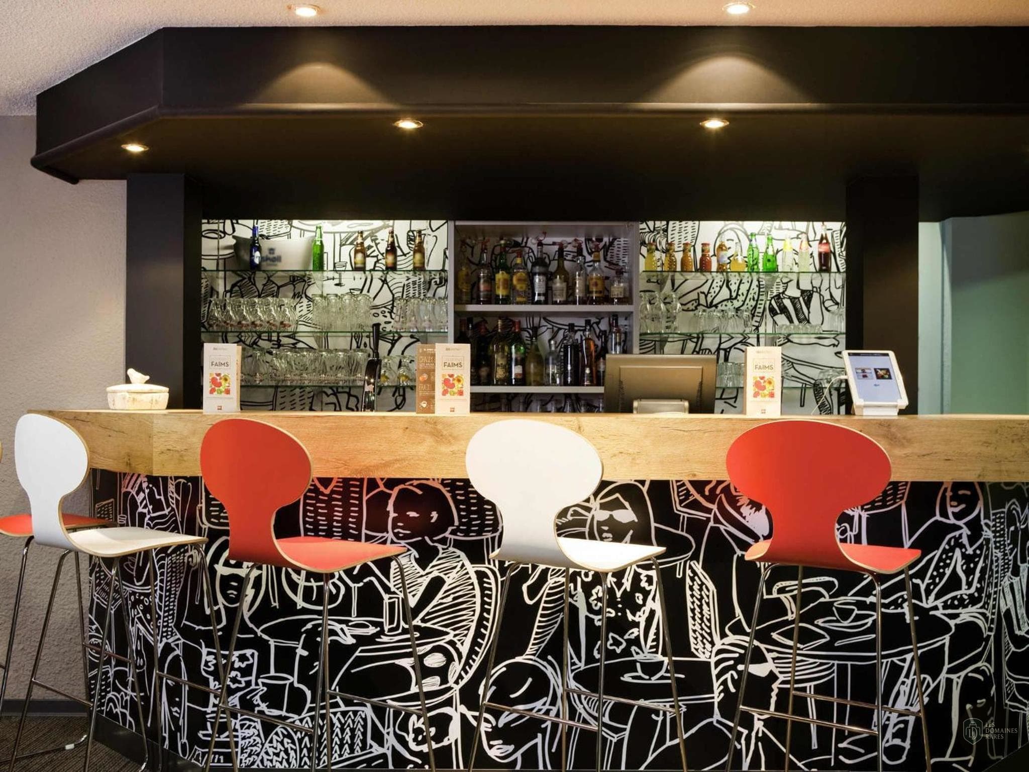 Trattoria Provins — Extérieur