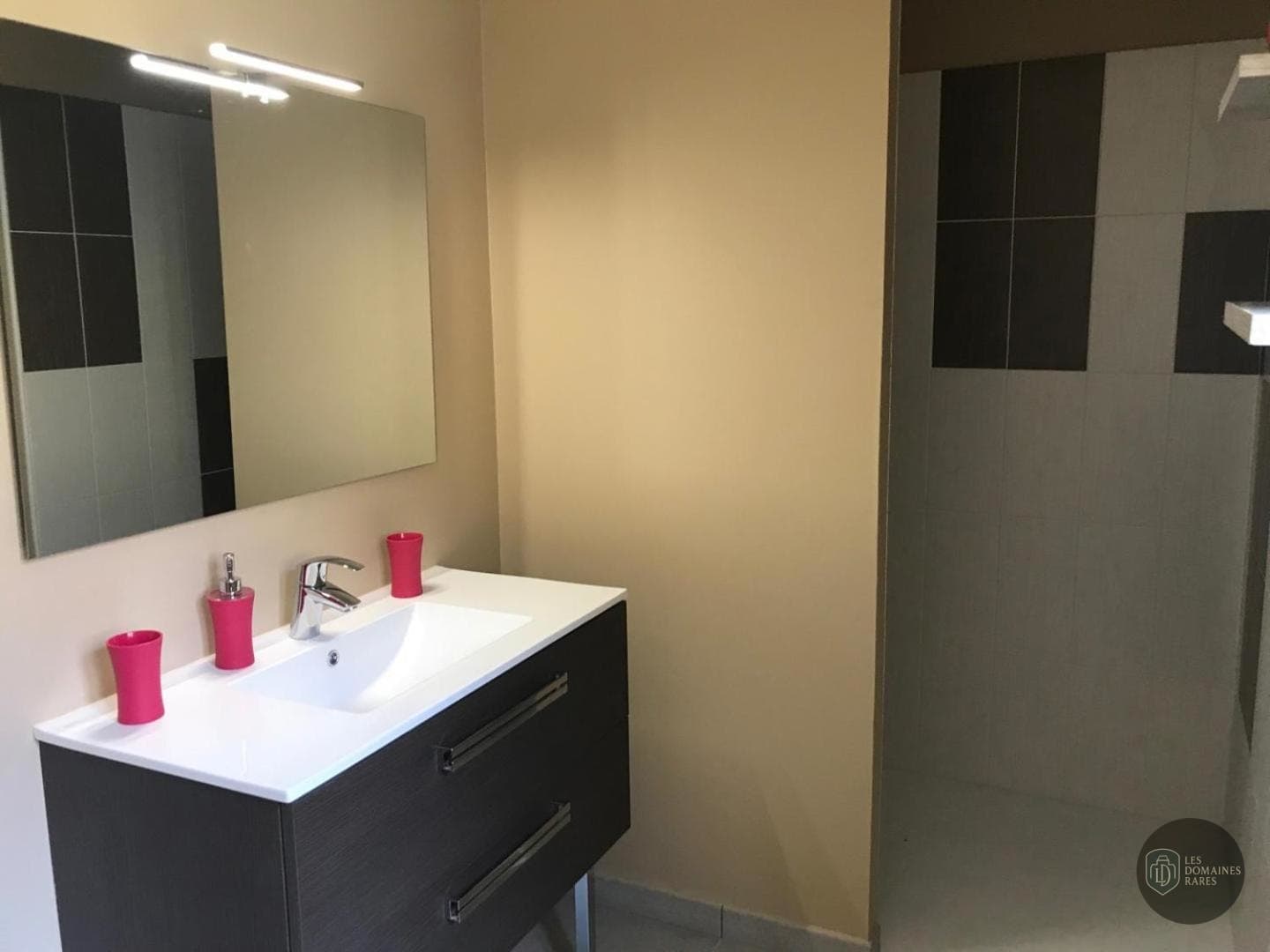 Salle de bain du lieu Tri Postal à Lille en Hauts-de-France