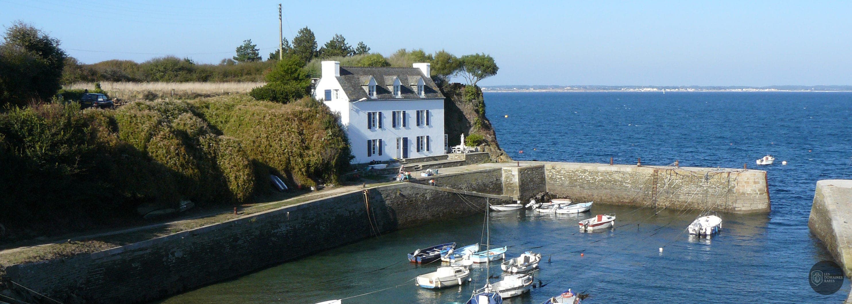 Vue extérieure du lieu Ty-Mad à Ile en Bretagne