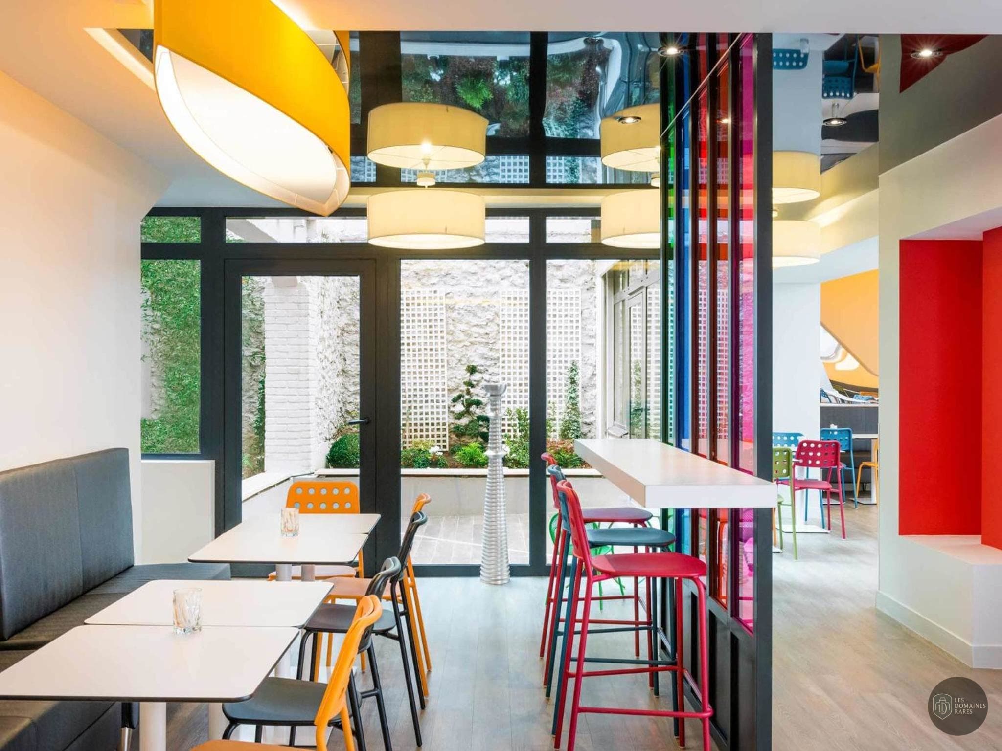 Unifadom Courbevoie — Extérieur