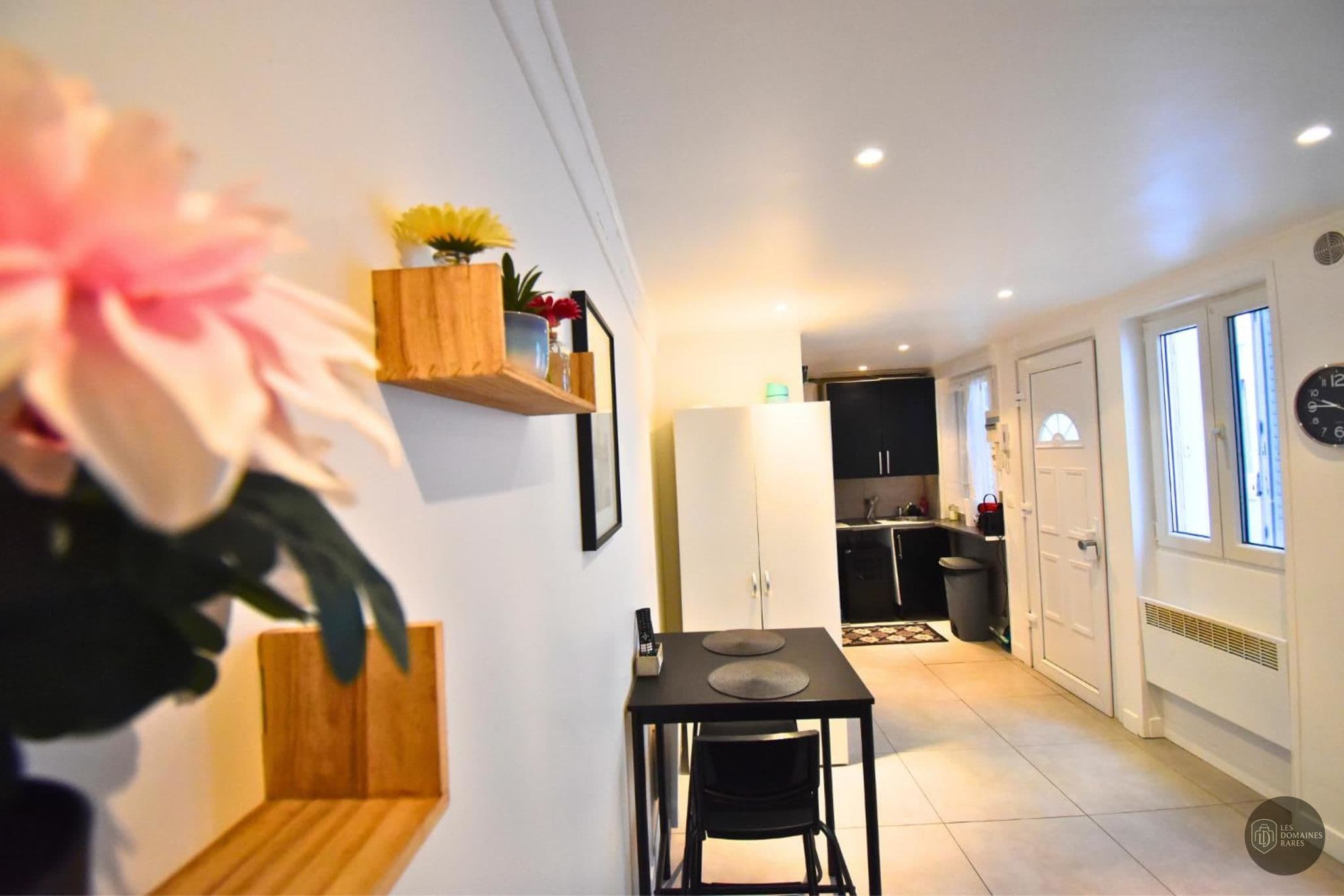 Espace intérieur de l'hôtel Urban Hive Paris à Paris en Île-de-France