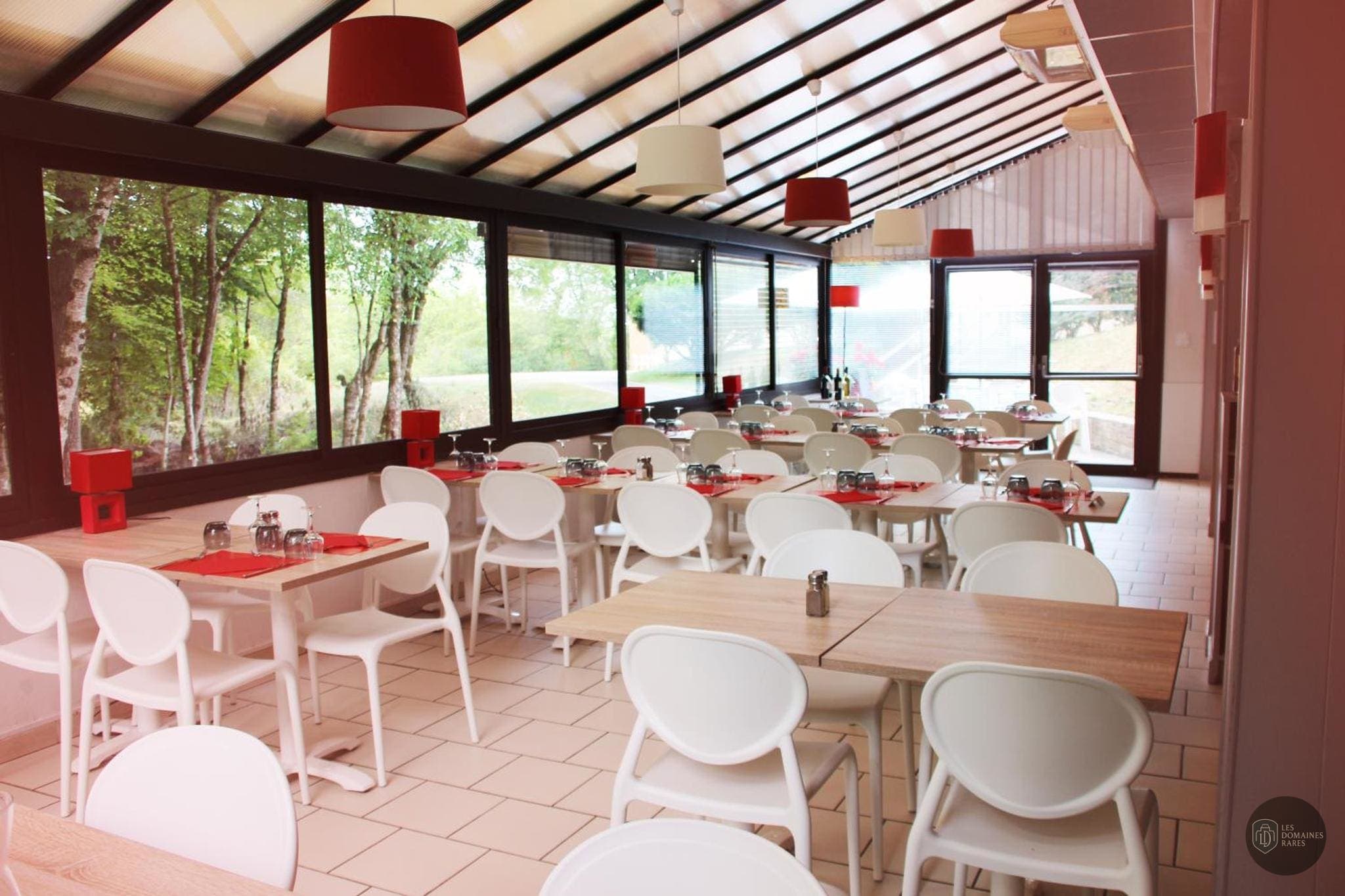 Restaurant du lieu VVF Collonges-la-Rouge en Nouvelle-Aquitaine - séminaire corrèze (19)