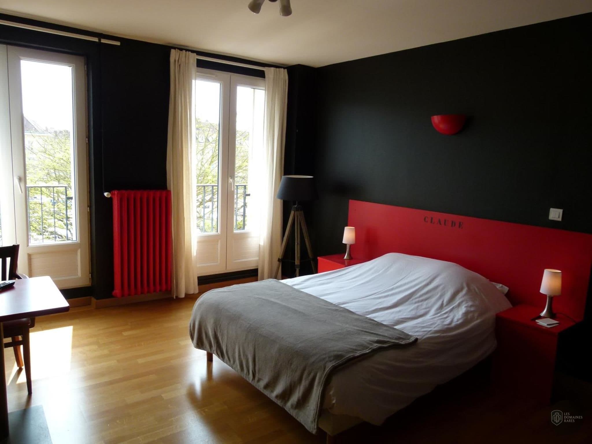 Victor Hôtel — vue 3