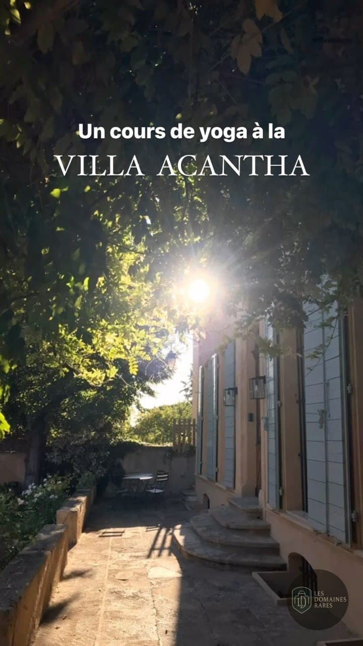 Terrasse et façade de la villa