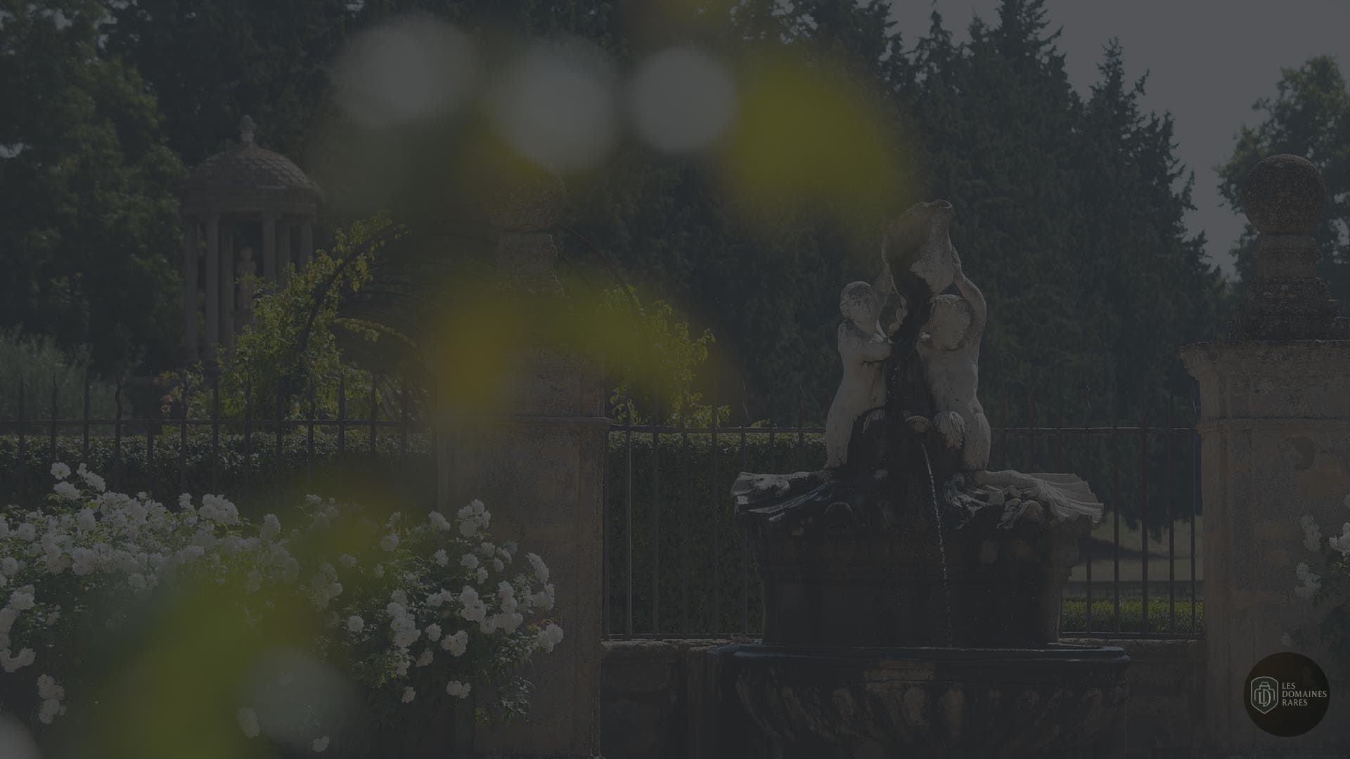 Fontaine et jardin de la Villa Baulieu