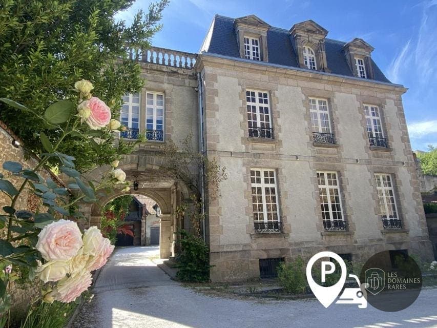 Vue de la villa Villa Beaupeyrat à Limoges en Nouvelle-Aquitaine