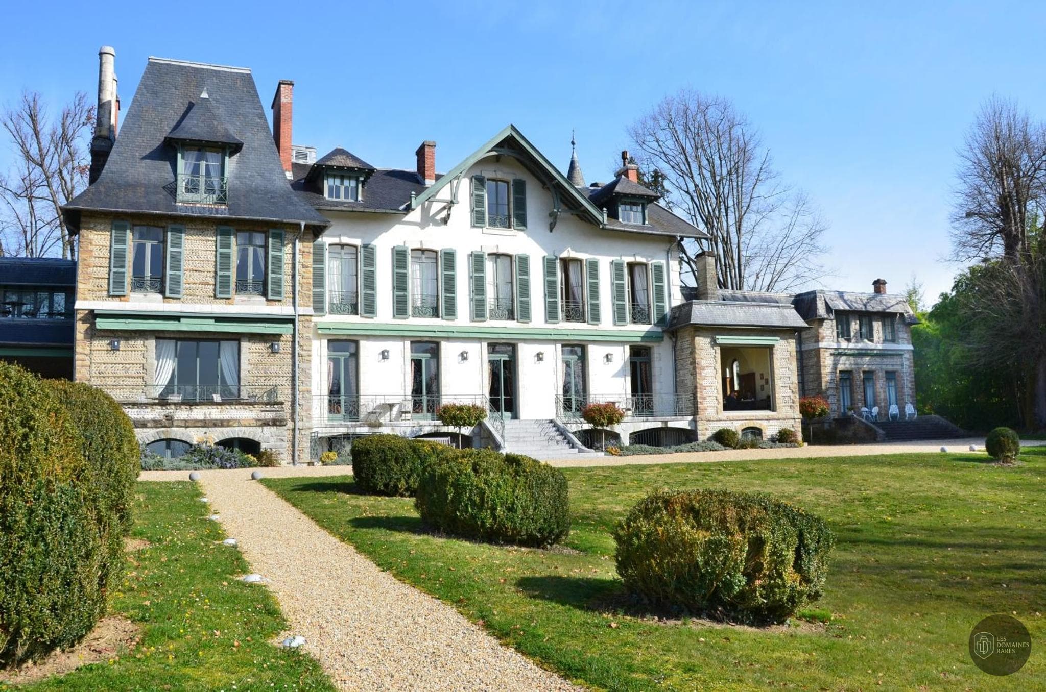 Vue extérieure de la villa Villa Navarre à Pau en Nouvelle-Aquitaine