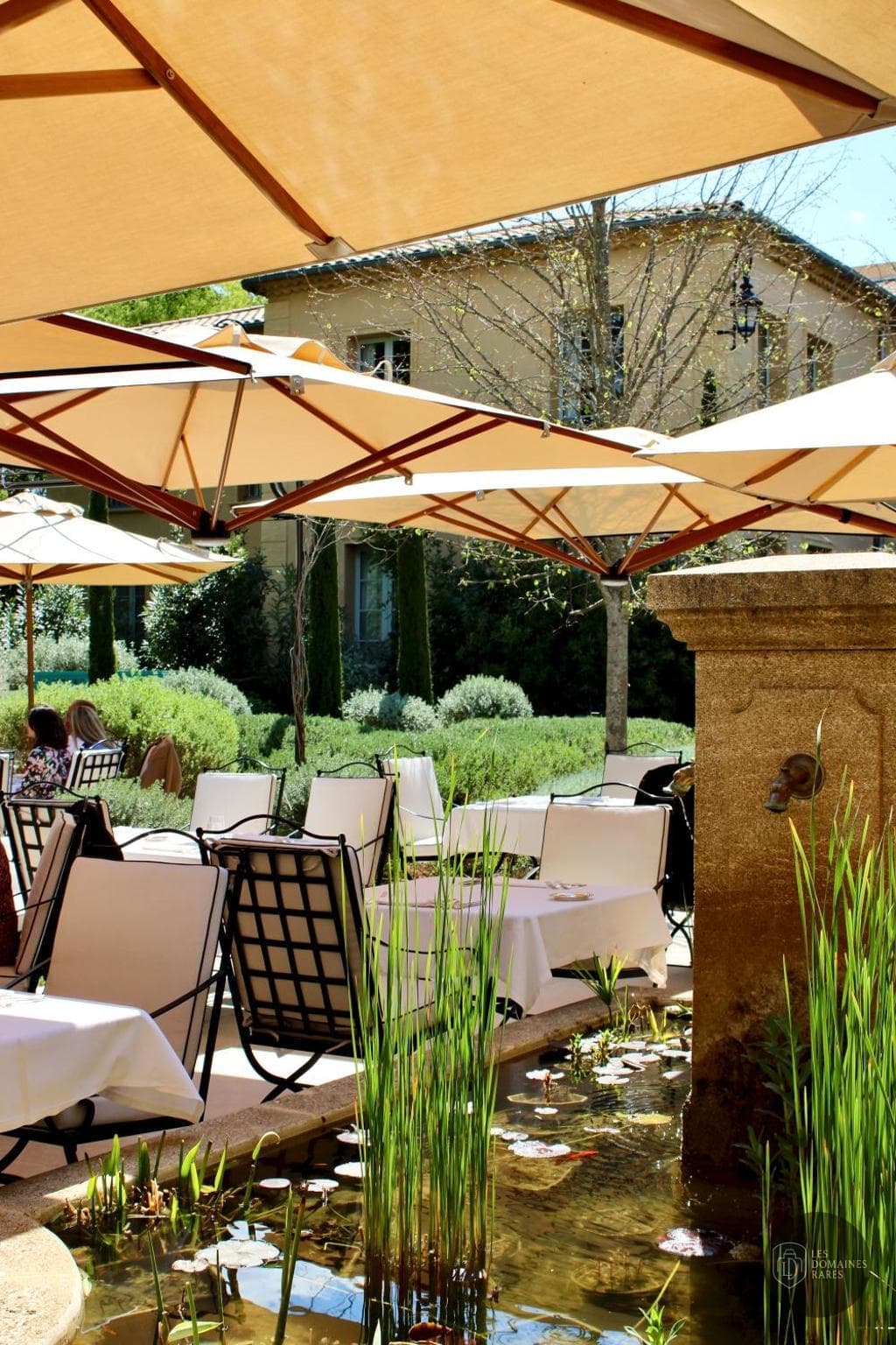 Vue extérieure de l'hôtel Villa Saint-Ange en Provence-Alpes-Côte d'Azur