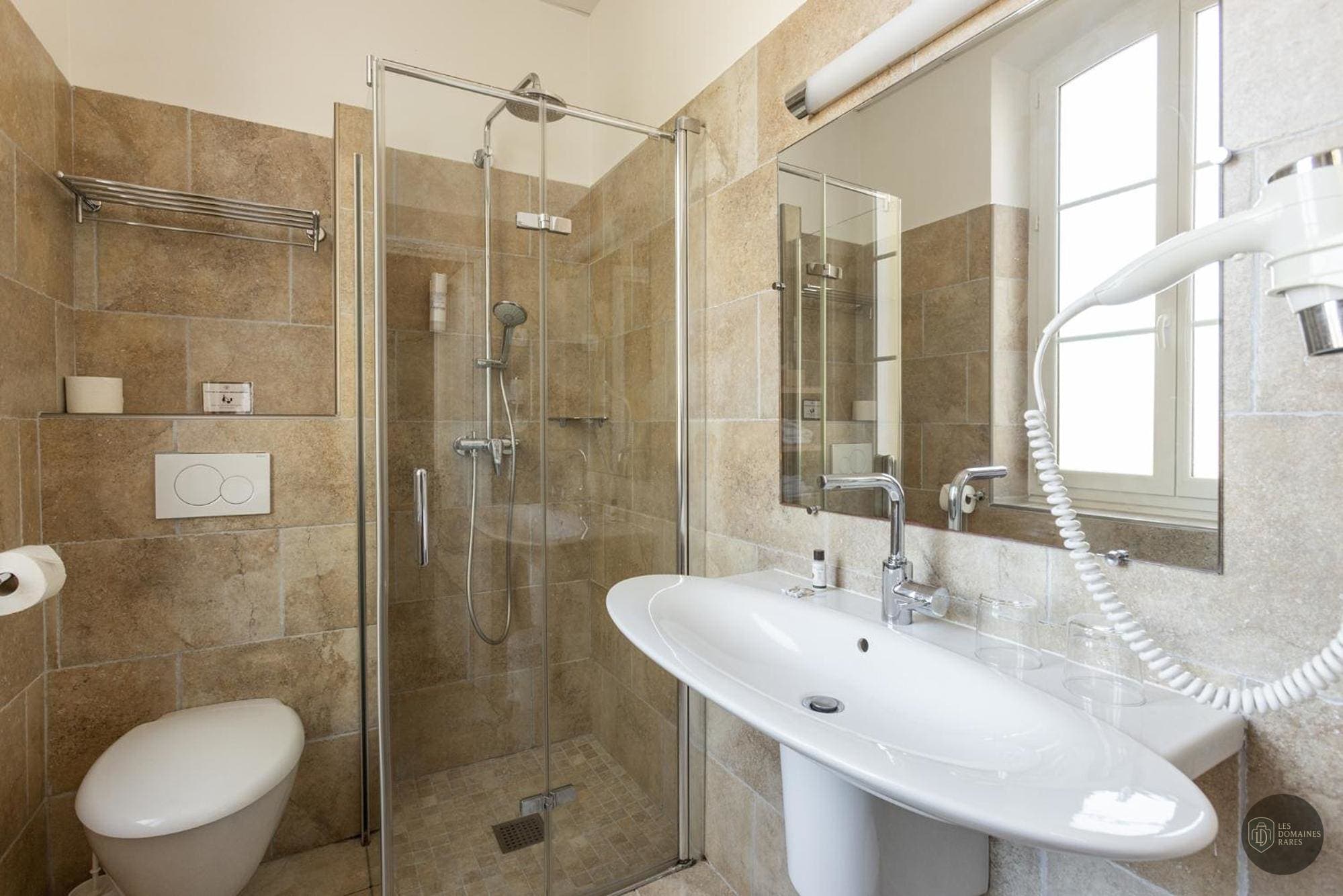 Salle de bain de l'hôtel Villa Sainte Anne en Provence-Alpes-Côte d'Azur
