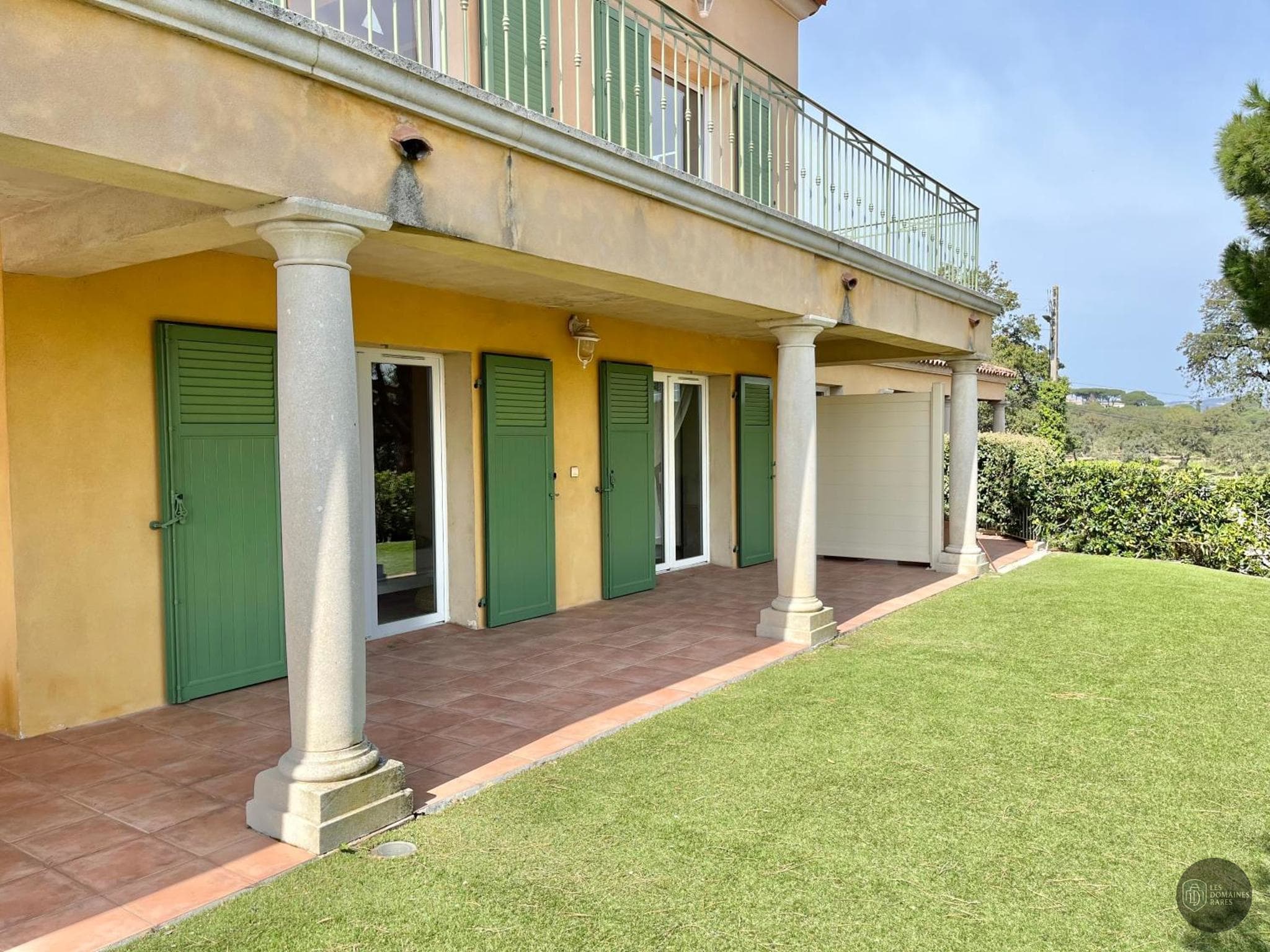 Villa Yoga — Extérieur