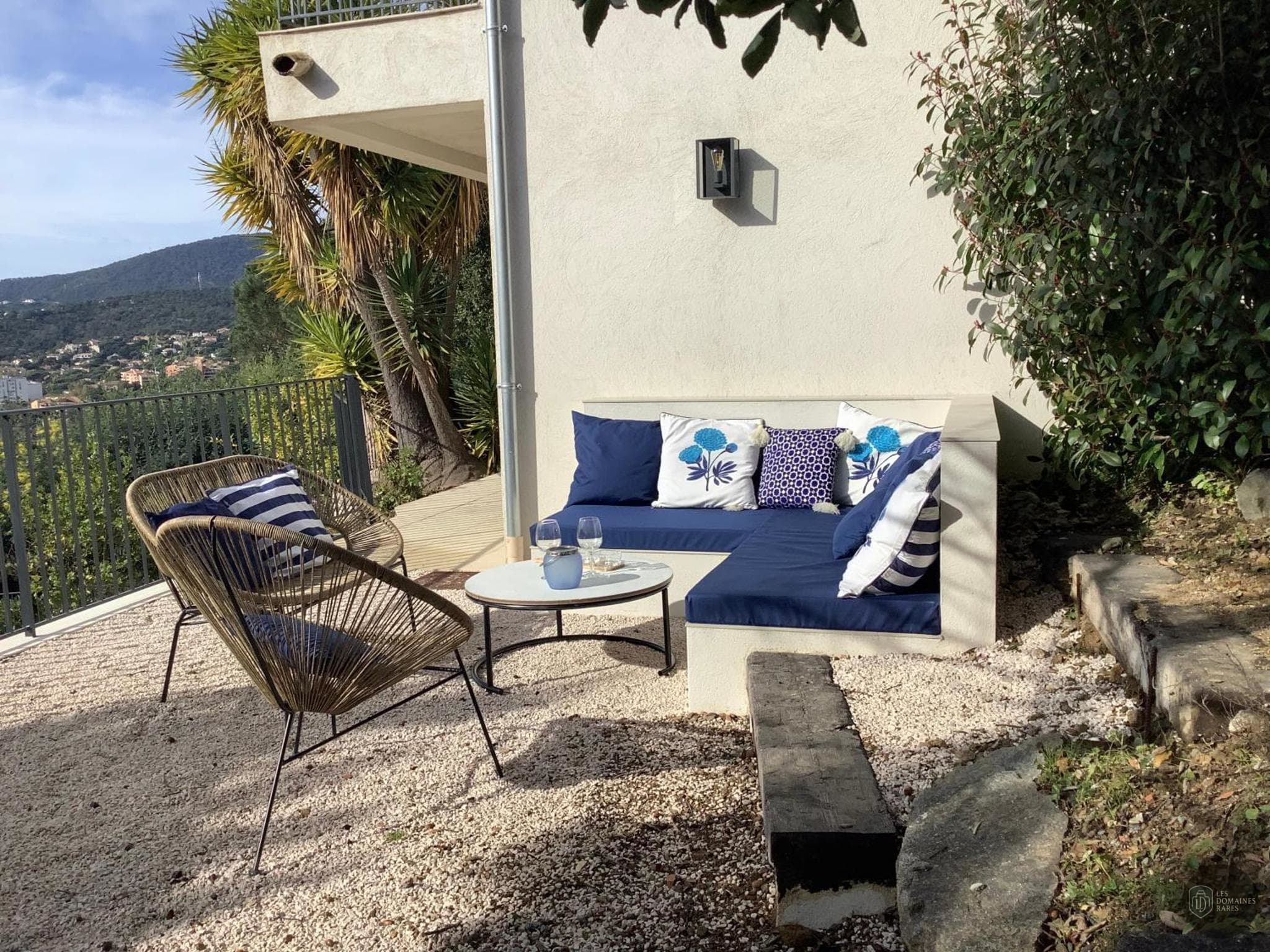 Villa Yoga — Extérieur