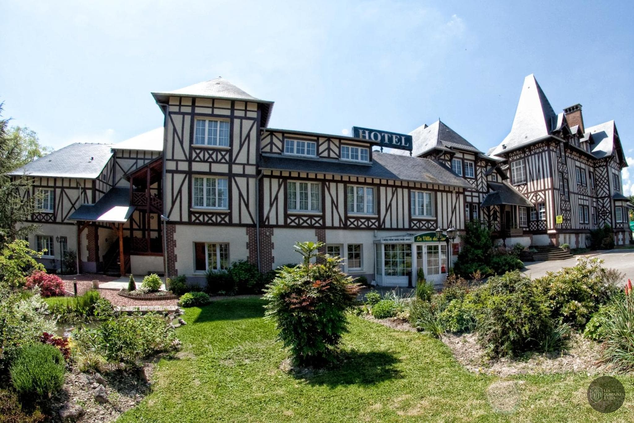 Vue extérieure de la villa Villa des Houx à Aumale en Normandie